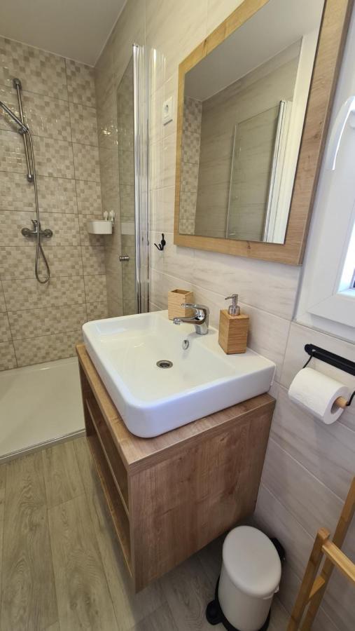O'Fig Mobile Home Tisno Bagian luar foto